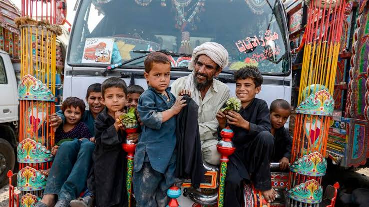 Pakistan to repatriate Afghan refugees