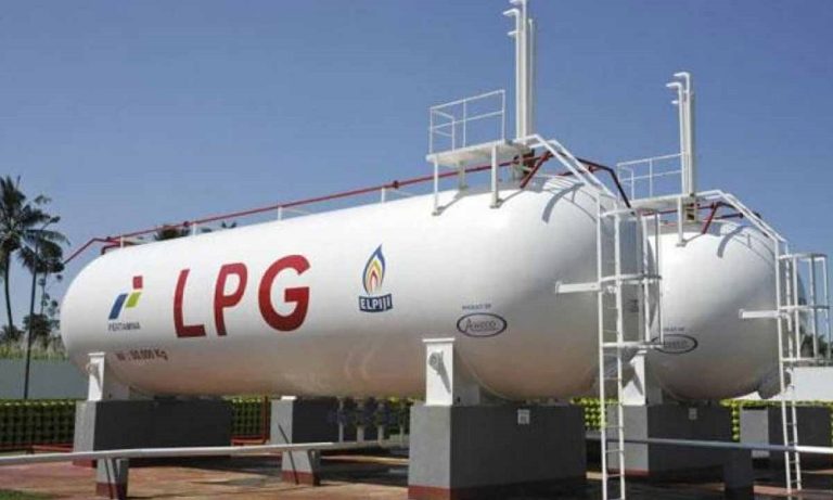 Russian embassy announced Pakistan received the first shipment of LPG.