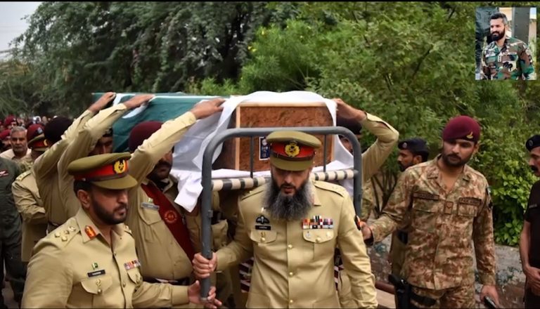 Funeral Prayers of Martyred Major, Havaldar of Pak Army Offered