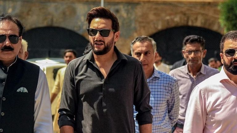 Shahid Afridi's Sister Laid to Rest