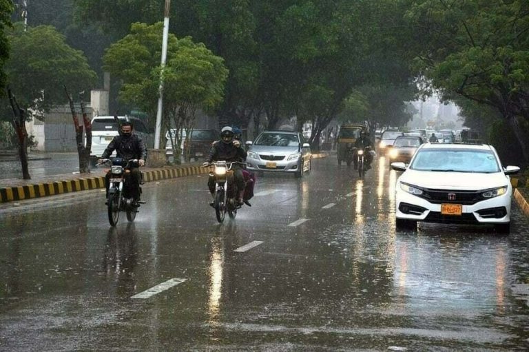 Lahore: Rain Showers Bring Significant Relief from Smog and Pollution