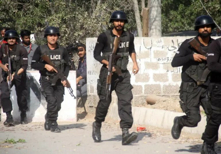 Four ‘Terrorists’ Arrested in Karachi