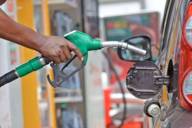 Fuel Price likely to Drop on Dec 1 Due to Global Oil Decline