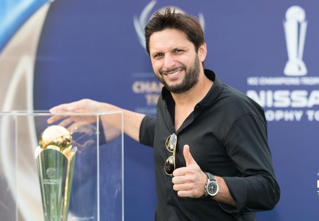 PM Kakar asks Shahid Afridi to Play Role in PCB Restructuring