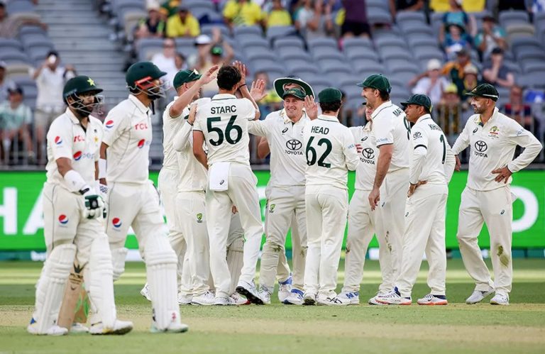 Perth Test: Australia Dominates as Pakistan Stumbles in Chase of 450 Runs