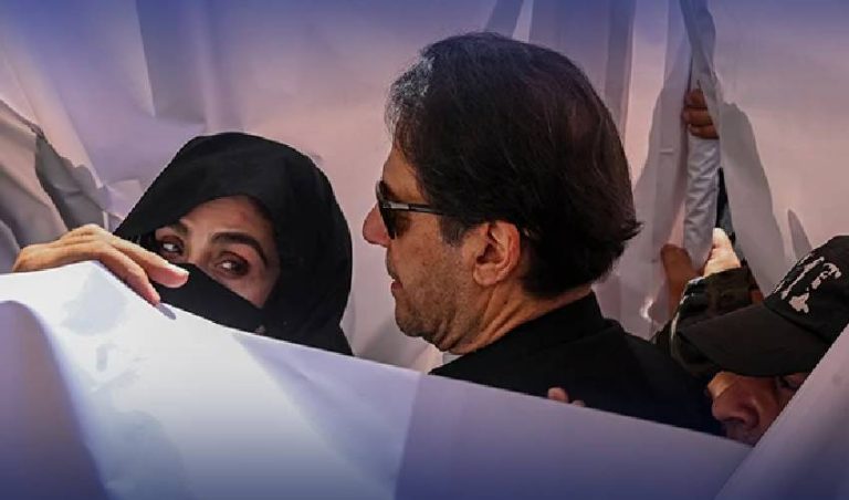 Imran Khan, Bushra Bibi's Interim Bails Extended in Toshakhana Case