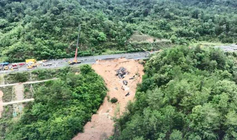 Highway Collapse Kills 36 in Southern China