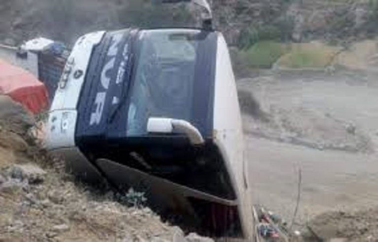 11 Passengers Injured as Bus Overturns in Lower Kohistan