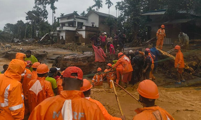 India: 106 Dead, Hundreds Feared Trapped After Monsoon Rains