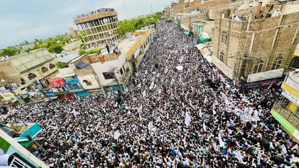 Thousands Protest Against Terrorism in Bannu