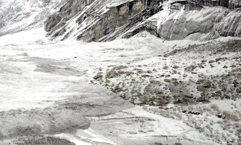 Glacier Collapse in Naran Claims Lives of Two Tourists