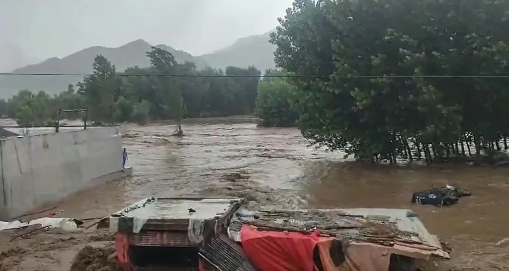 K-P Floods 2025: Death Toll Rises to 307 in Pakistan