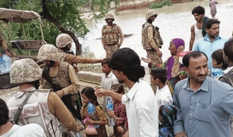 Pakistan Army Leads Flood Relief Operations in Punjab – Pashto News and ...