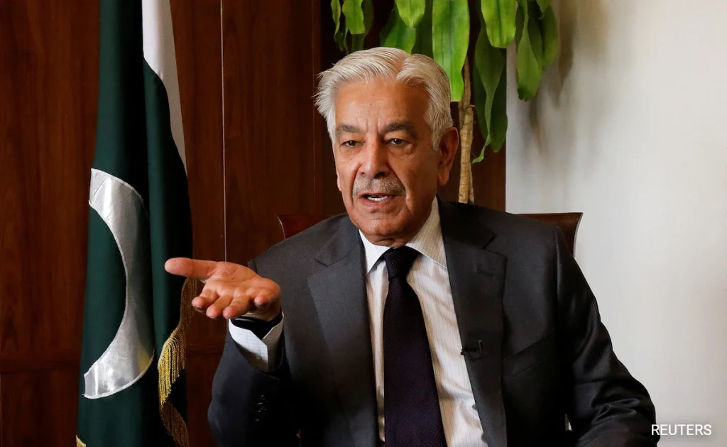 Khawaja Asif Hopes for Progress in Pak-Afghan Talks Amid Ongoing Tensions