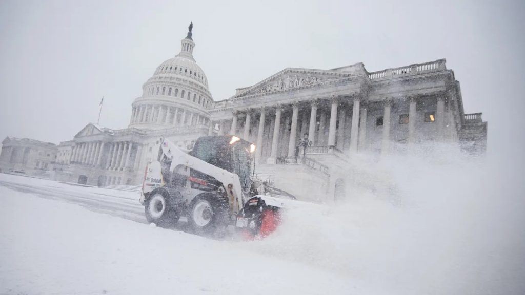 Deadly Winter Storm Hits US, 30 Killed, Millions Left Without Power Deadly US Winter Storm Kills 30, Millions Without Power