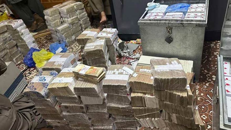 Kohistan Scam: Billionaire Dumper Driver Agrees to Rs40 billion Plea Bargain Kohistan Scam Dumper Driver Agrees Rs4bn Plea Bargain