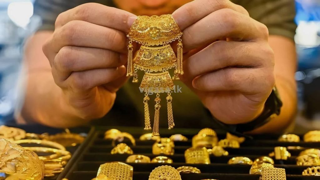Gold Price Jumps Rs21,100 in a Day, Hits Record High in Pakistan