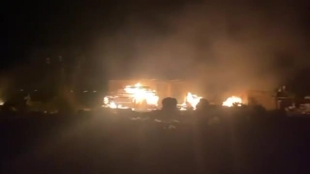 Pakistan Airstrikes in Afghanistan Target Militant Camps Pakistan Airstrikes in Afghanistan Target Militant Camps