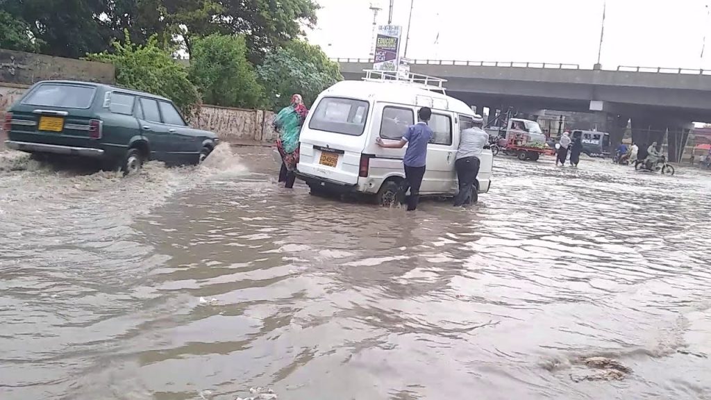Heavy Rains in Pakistan Kill 9 as Roofs Collapse in Multiple Cities