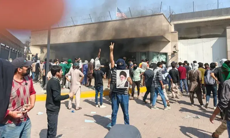 Deadly Clashes During US Consulate Protest in Karachi Leave 9 Dead, 18 Injured