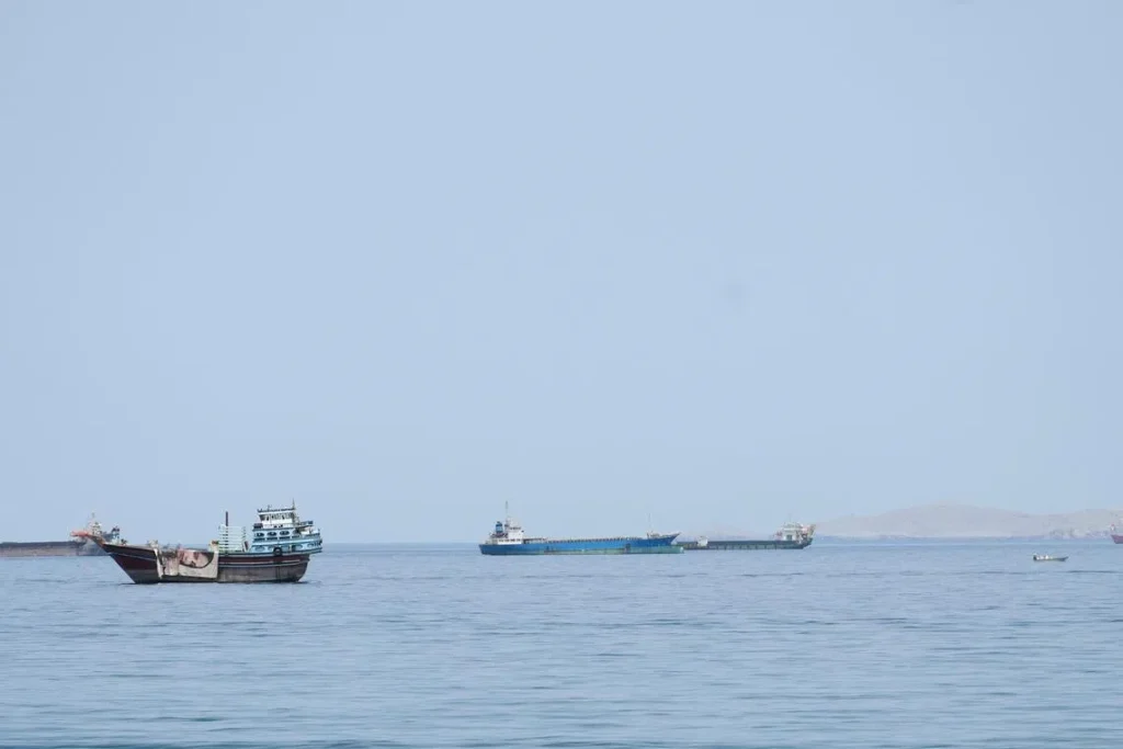 deal to reopen Strait of Hormuz