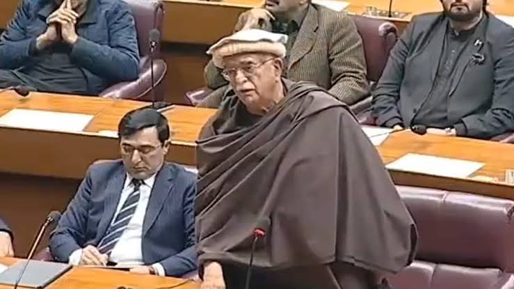 Balochistan Interior Minister Criticizes Achakzai