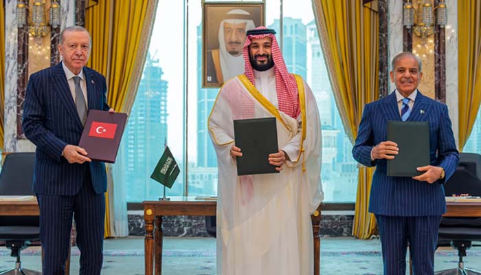 Mecca Defense Agreement: Military Chiefs Meet Urgently